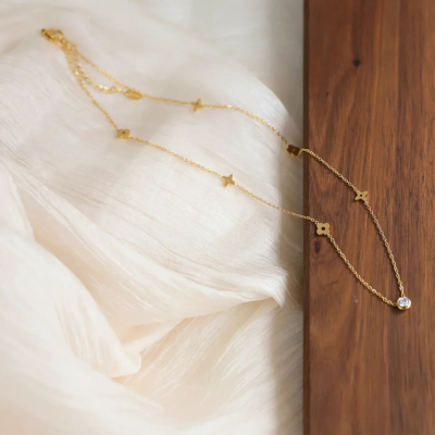 CARRIE Klaver Ketting | Goud